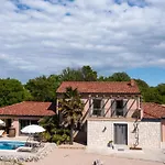 Family Friendly House With A Swimming Pool Ljutici, Krk - 25039 Дом отдыха