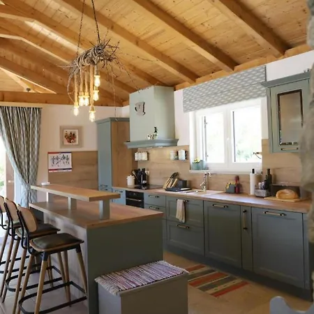 Сasa de vacaciones Family Friendly House With A Swimming Pool Ljutici, Krk - 25039 Malinska