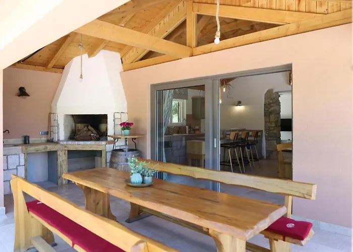 펜션 Family Friendly House With A Swimming Pool Ljutici, Krk - 25039
